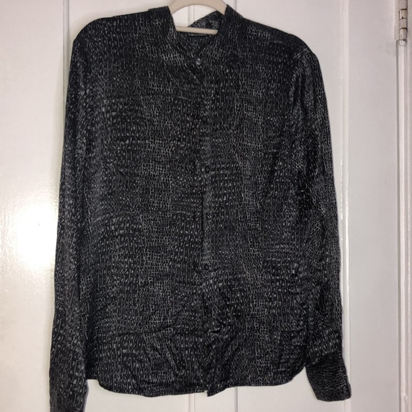 New York and Co Grey Black Snake Print 100% Silk Long Sleeve Blouse Top XL - Picture 11 of 11